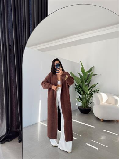 Sakallı Kahve Uzun Triko Hırka