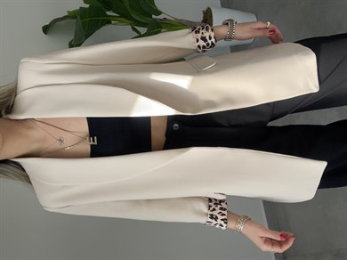 Şal Yaka Kruvaze Taş Ceket