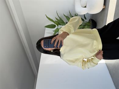 Sarı Bisiklet Yaka Omuz Taş Detaylı Sweat