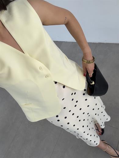 Sarı Cepli Düğmeli Yelek