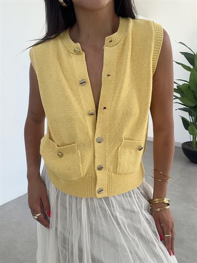 Sarı Düğmeli Cepli Hırka