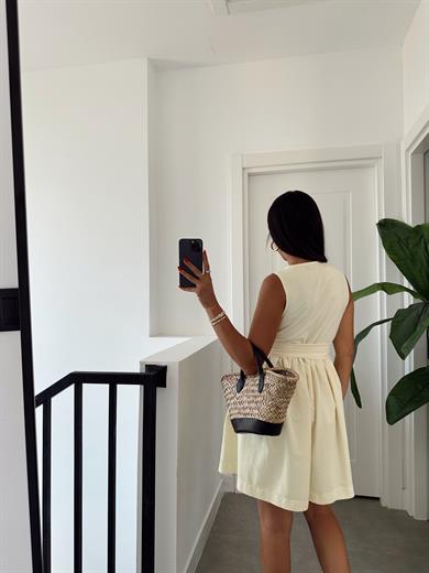 Sarı Kruvaze Yaka Elbise