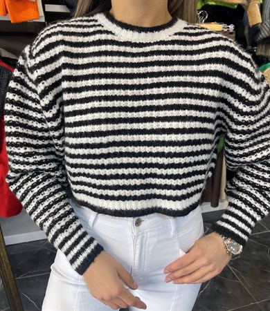 Selanik Örgü Siyah Çizgili Triko Kazak