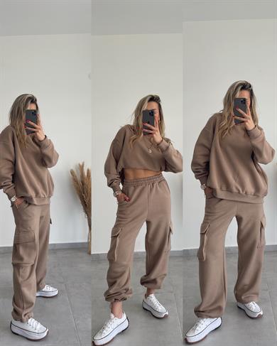 Sırt Detaylı Camel  Takım