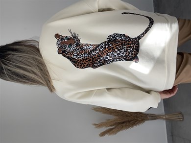 Sırtı Kaplan Detaylı Bej Sweatshirt