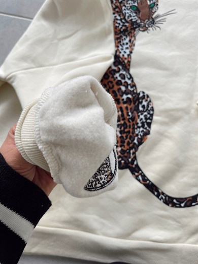 Sırtı Kaplan Detaylı Bej Sweatshirt