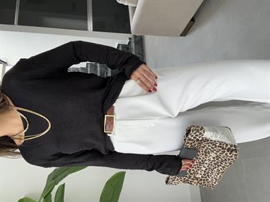 Siyah Açık Yaka Uzun Kol Triko