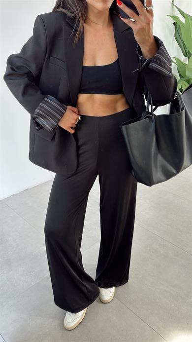 Siyah Astarı Çizgili Atlas Ceket