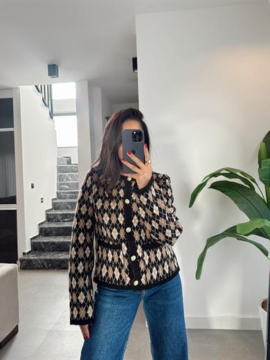 Siyah Baklava Desen Gold Düğme Hırka