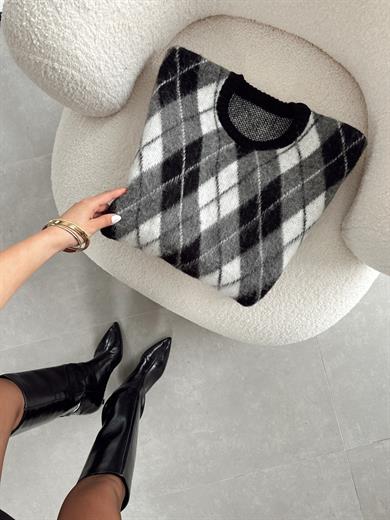 Siyah Baklava Desen Kazak