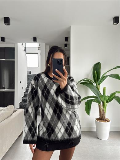 Siyah Baklava Desen Kazak