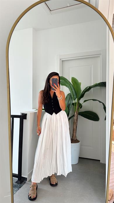 Siyah Belden Bağlamalı Gömlek