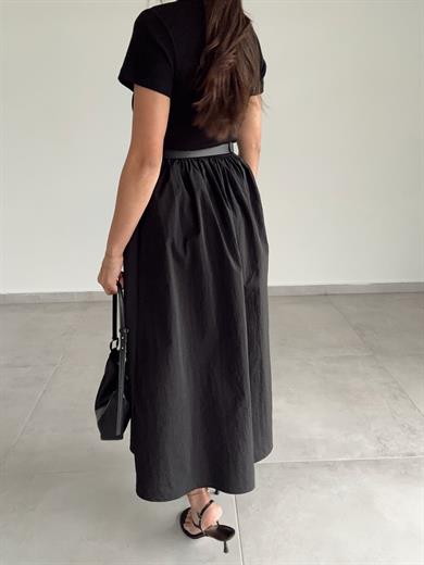 Siyah Belden Kemerli Elbise