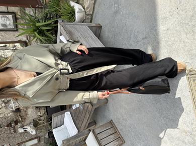 Siyah Beli Büzgülü Pantolon