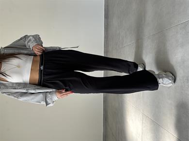 Siyah Beli Yazı Detaylı Pantolon