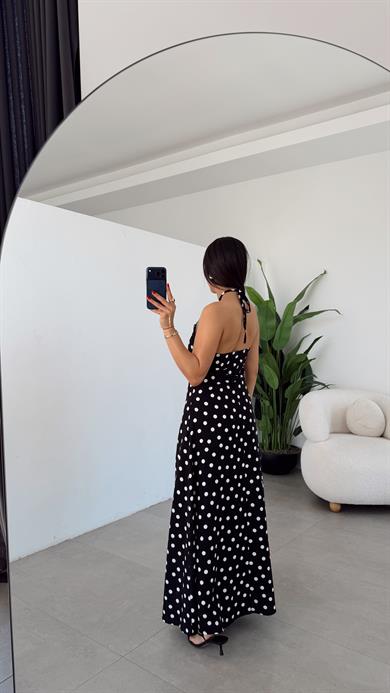 Siyah-Beyaz Dantel Detaylı Puantiye Desenli Elbise