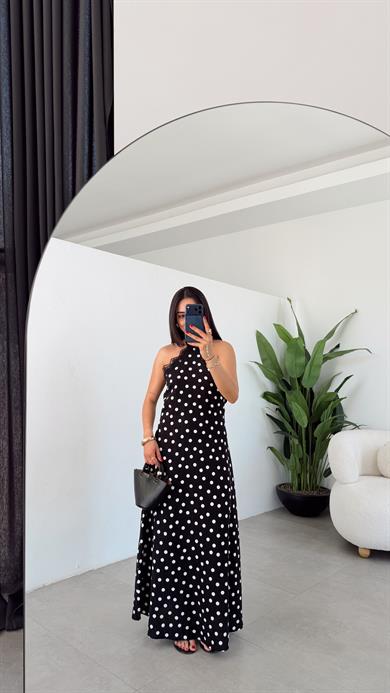 Siyah-Beyaz Dantel Detaylı Puantiye Desenli Elbise