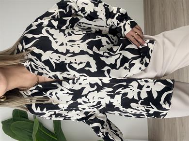 Siyah-Beyaz Desenli Saten Gömlek