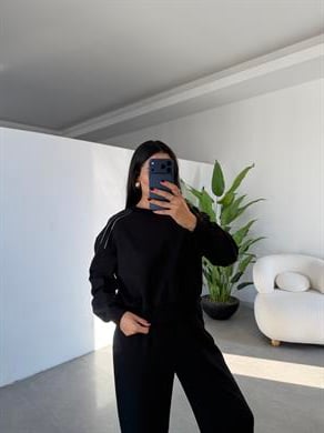 Siyah Bisiklet Yaka Omuz Taş Detaylı Sweat