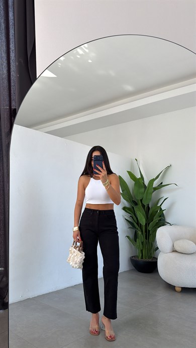 Siyah Boyfit Kesik Paça Jean