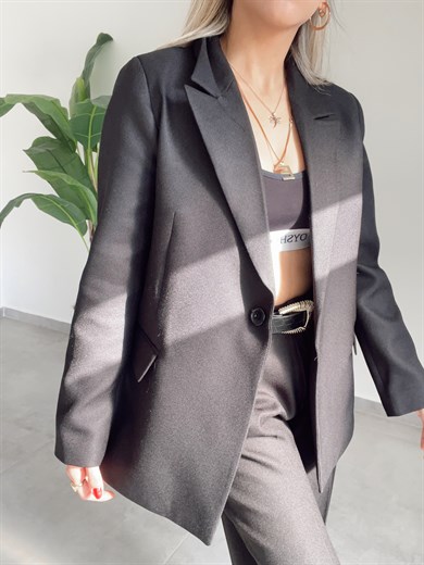 Siyah Cep Detaylı Ceket