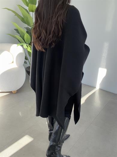 Siyah Cepli Triko Panço