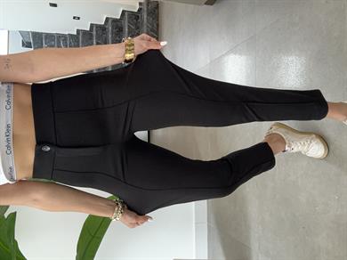 Siyah Çimalı Dar Paça Pantolon