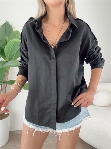 Siyah Çıtçıtlı Gömlek