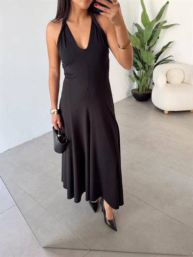 Siyah Dalgıç Kumaş Boyun Geçme Elbise