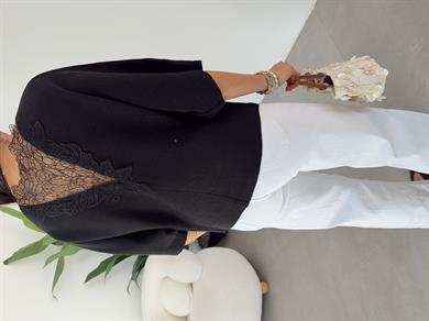 Siyah Dantel Detaylı Triko Bluz