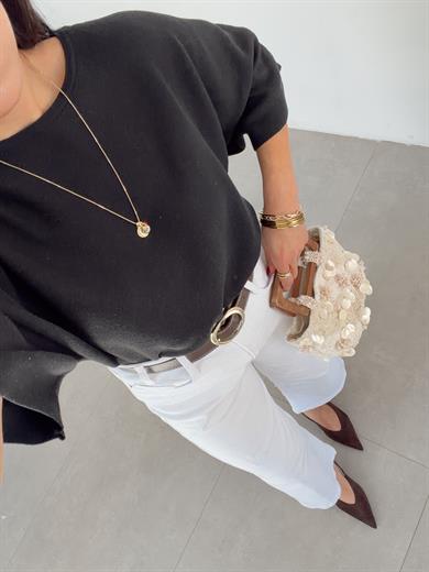 Siyah Dantel Detaylı Triko Bluz