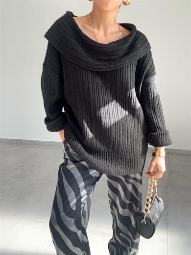 Siyah Degaje Yaka Fitilli Kazak