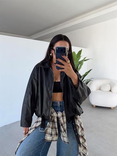 Siyah Deri Kemerli Bomber Ceket