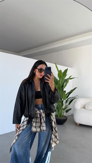 Siyah Deri Kemerli Bomber Ceket