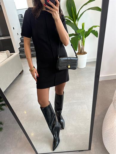 Siyah Dikiş Detaylı Triko Elbise