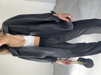 Siyah Düşük Omuz Gömlek