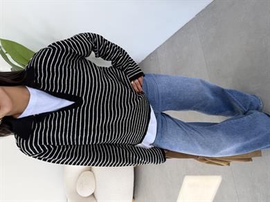 Siyah-Ekru Çizgili Polo Yaka Triko Kazak