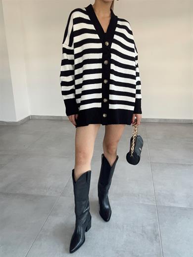 Siyah-Ekru Çizgili Uzun Hırka