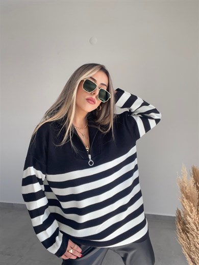 Siyah-Ekru Önden Fermuar Detaylı Triko Kazak