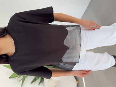 Siyah Eteği Tül Garnili Tshirt