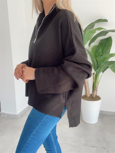 Siyah Fermuarlı Salaş Triko