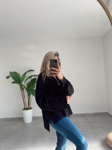 Siyah Fermuarlı Salaş Triko