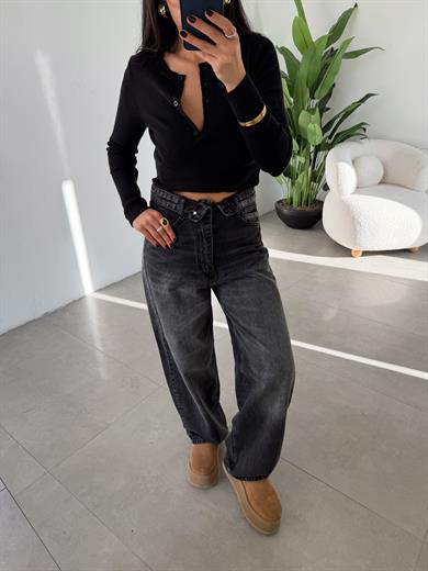 Siyah Fitilli Düğme Detaylı Bluz