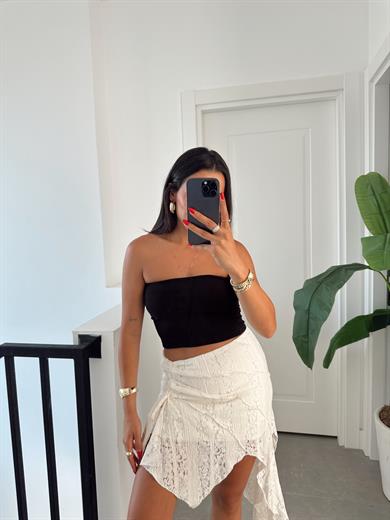 Siyah İçi Dolgulu Straplez Crop