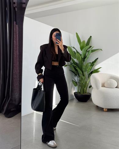 Siyah İspanyol Paça Jean