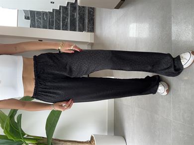 Siyah Jakarlı Bol Paça Pantolon