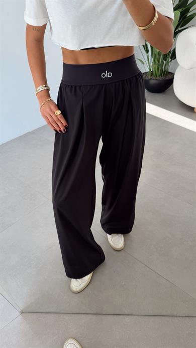 Siyah Kalın Kemer Pantolon