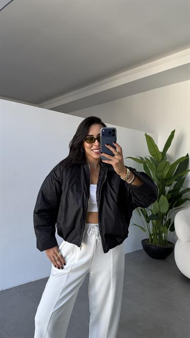 Siyah Kapitone Astarlı Bomber Mont