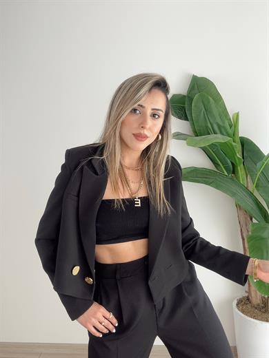 Siyah Kısa Gold Düğmeli Blazer Ceket