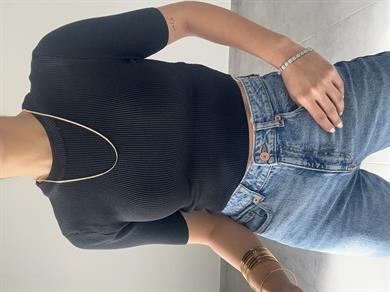 Siyah Kısa Kol Triko Badi